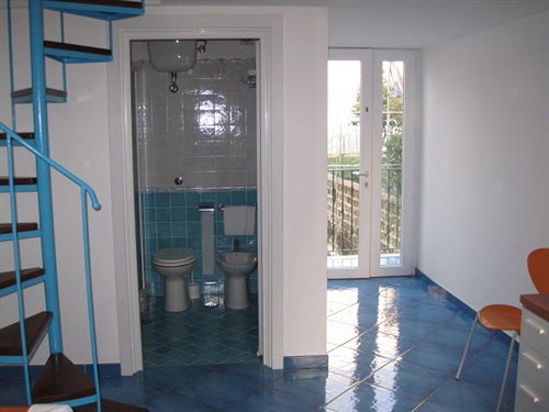 Hotel Mari Ponza Buitenkant foto