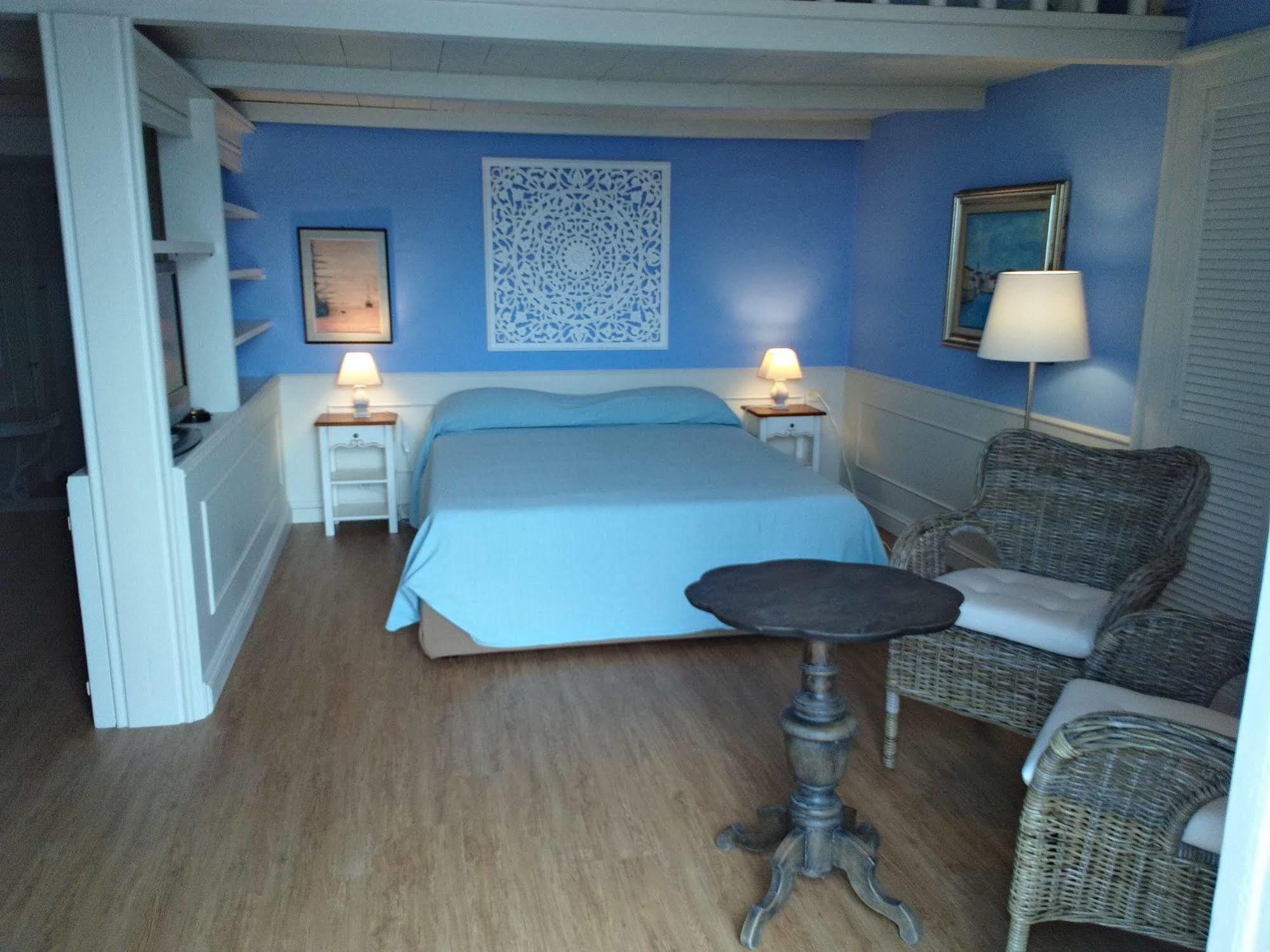 Hotel Mari Ponza Buitenkant foto